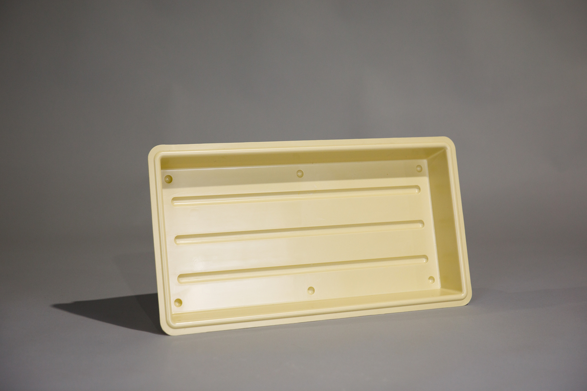 Heavy duty plant trays